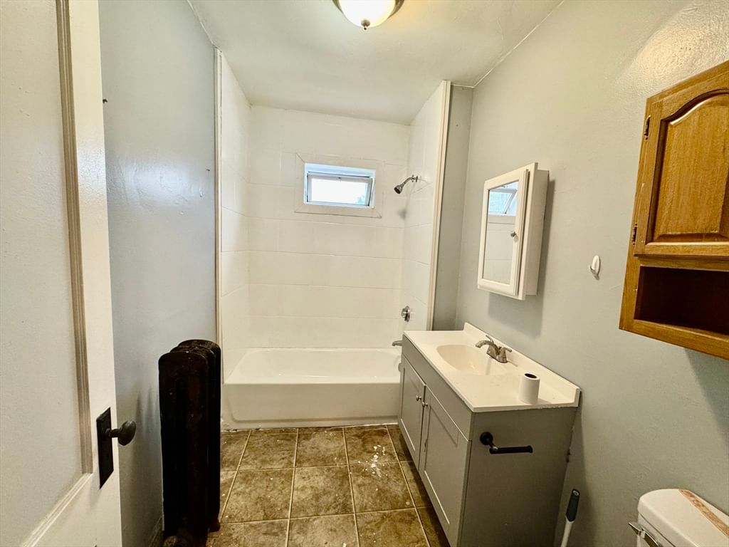 36 Plymouth St, Lowell, MA, 36 Plymouth St, Lowell, MA Photo #9