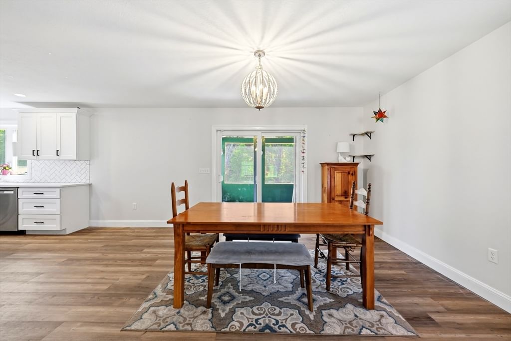18 Woodland Ln Belchertown — Photo 7 of 28