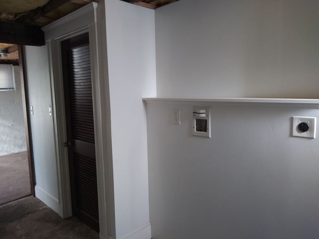 35 Manomet Rd Weymouth — Photo 12 of 41
