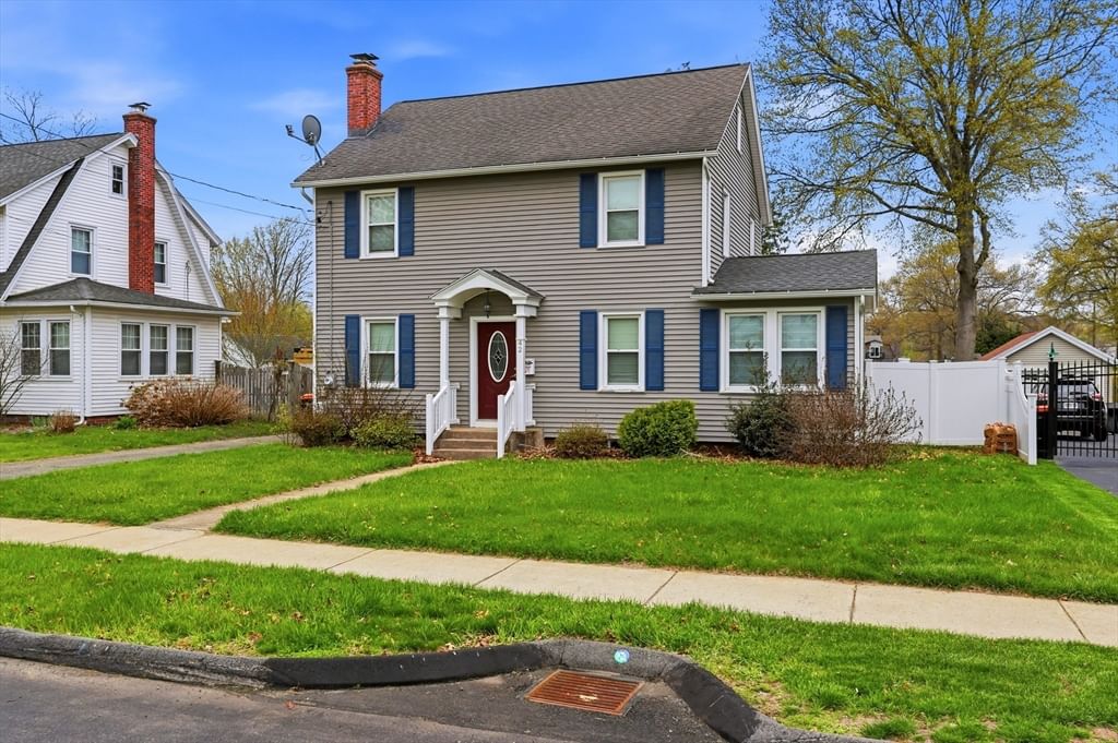 42 Reed St Agawam — Photo 3 of 24