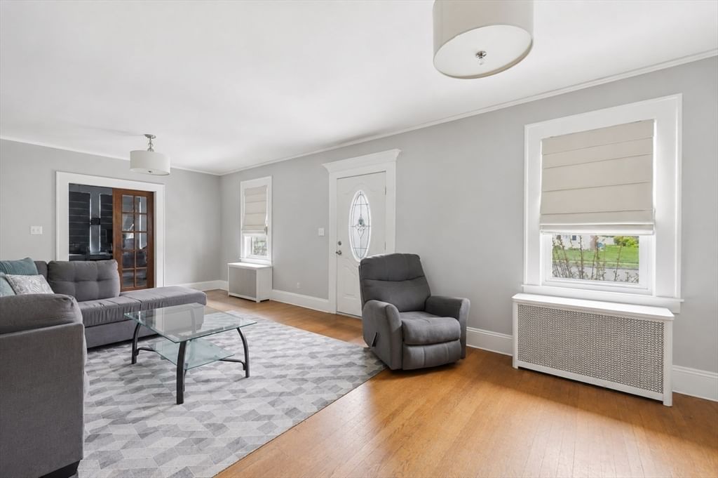42 Reed St Agawam — Photo 4 of 24