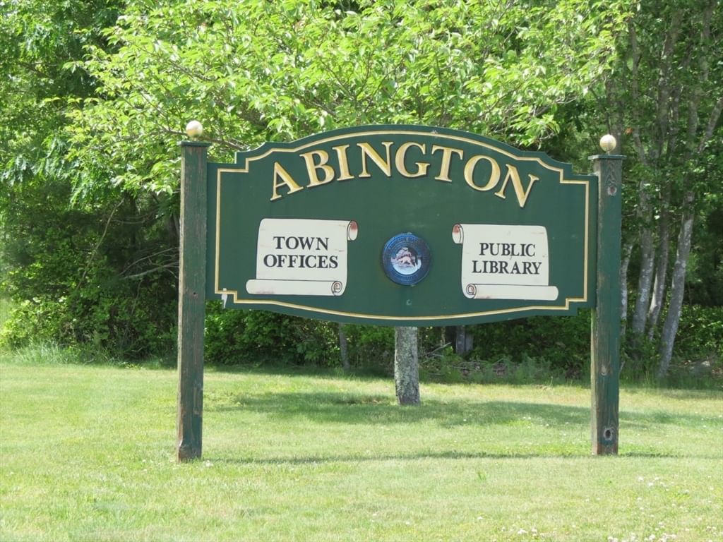 518 Summer St, Abington, MA Photo #37