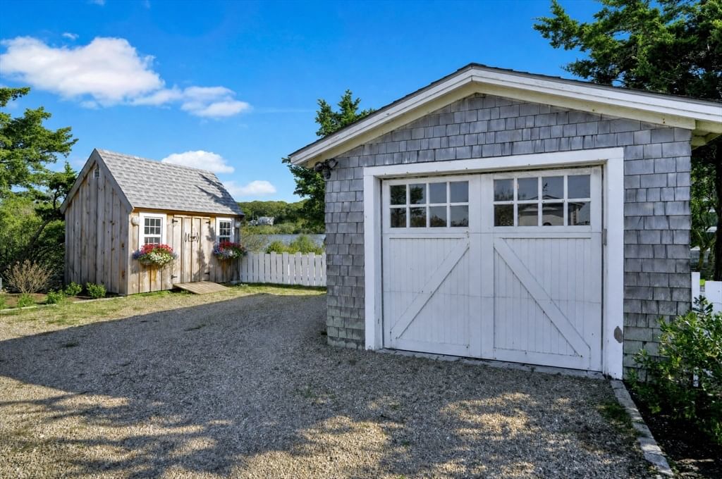 312 East Chop Drive Oak Bluffs — Photo 36 of 37