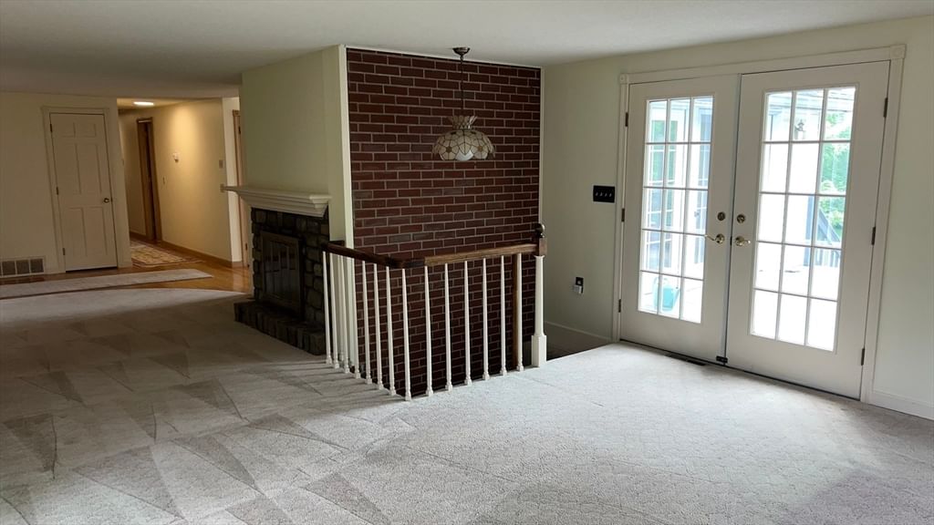 34 Leahey Ave, South Hadley, MA Photo #22