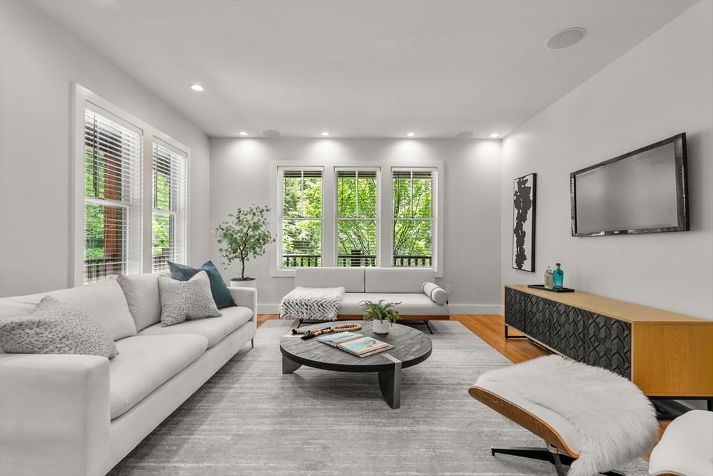 24 Sigourney St #2 Boston — Photo 16 of 42