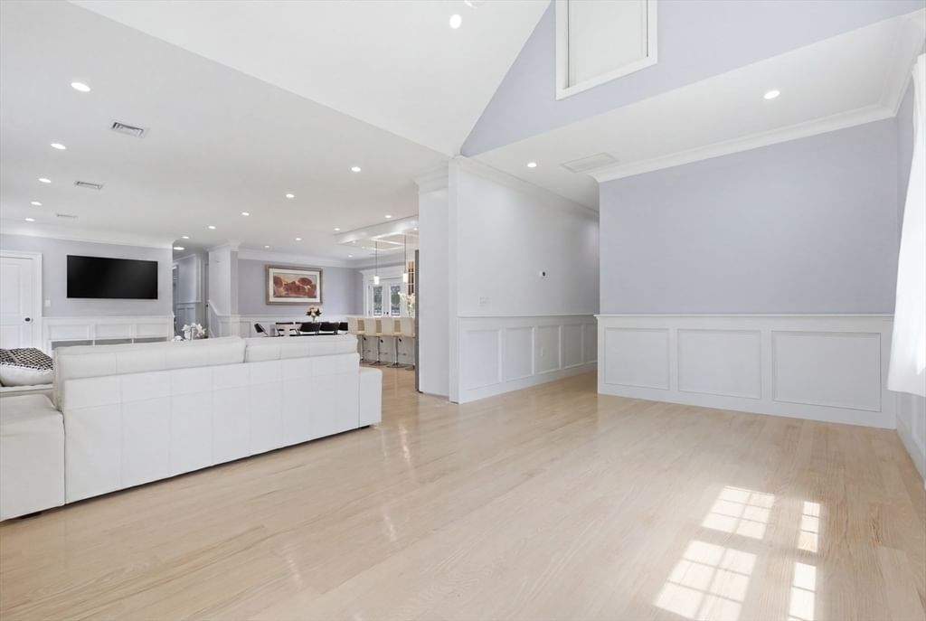 52 Ridgewood Rd Milton — Photo 13 of 39