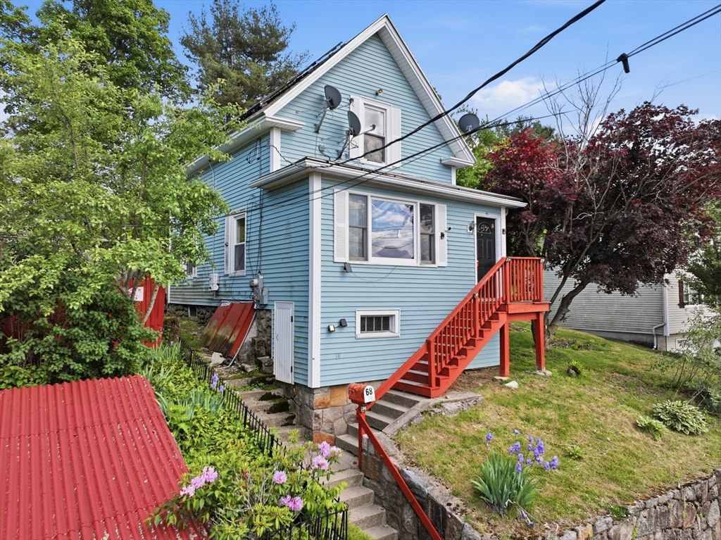 68 Brooks St Worcester — Photo 2 of 23