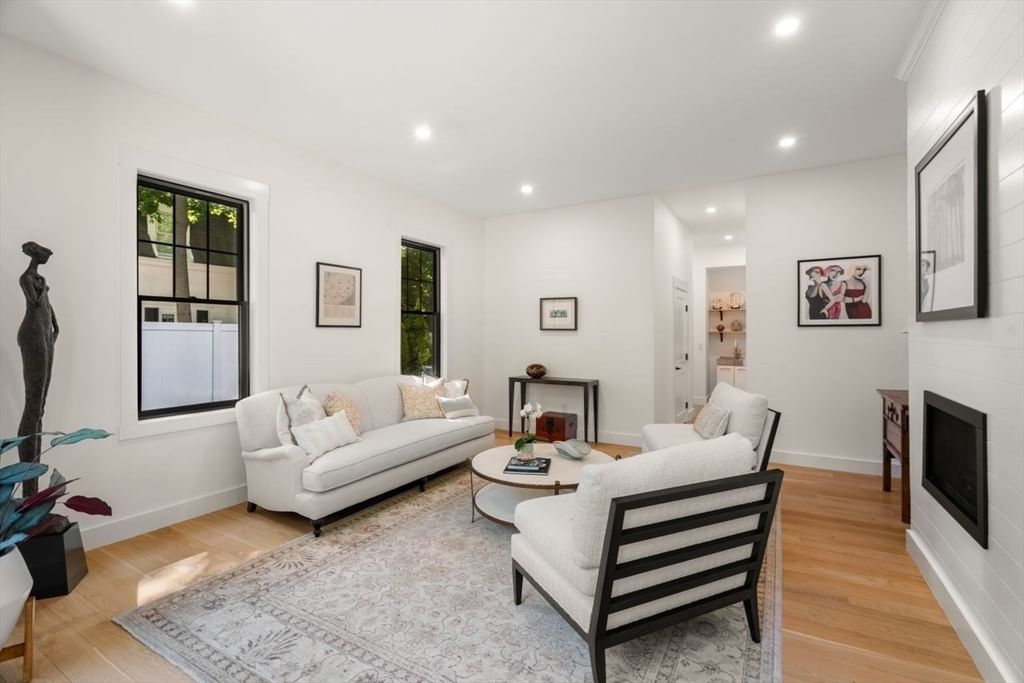 283 Walnut Street Wellesley — Photo 17 of 33