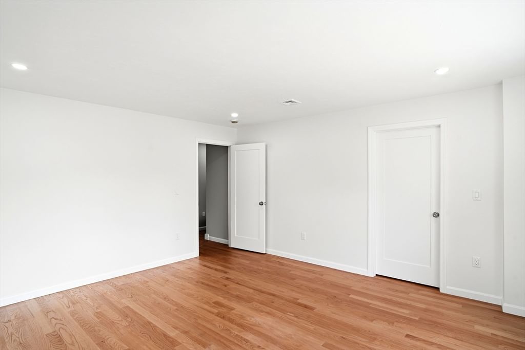 17 Crosby St #A Webster — Photo 31 of 42