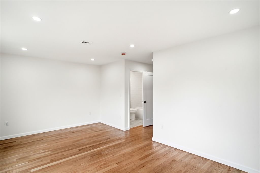 17 Crosby St #A Webster — Photo 36 of 42
