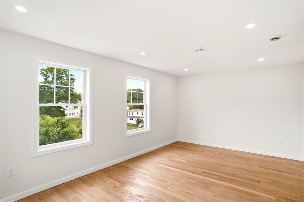 17 Crosby St #A Webster — Photo 37 of 42