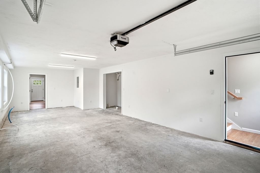17 Crosby St #A Webster — Photo 6 of 42