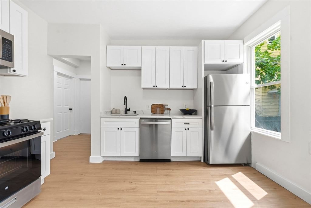 349 Adams St Boston — Photo 8 of 29