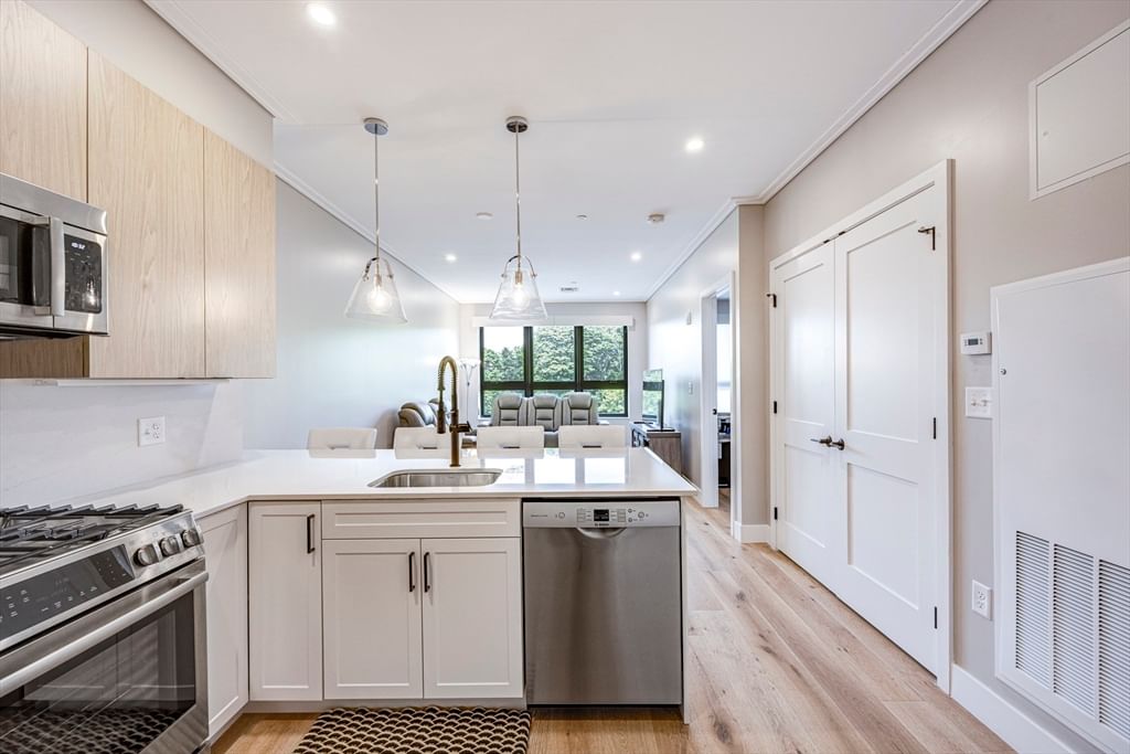 70 Leo Birmingham Parkway #304 Boston — Photo 15 of 40