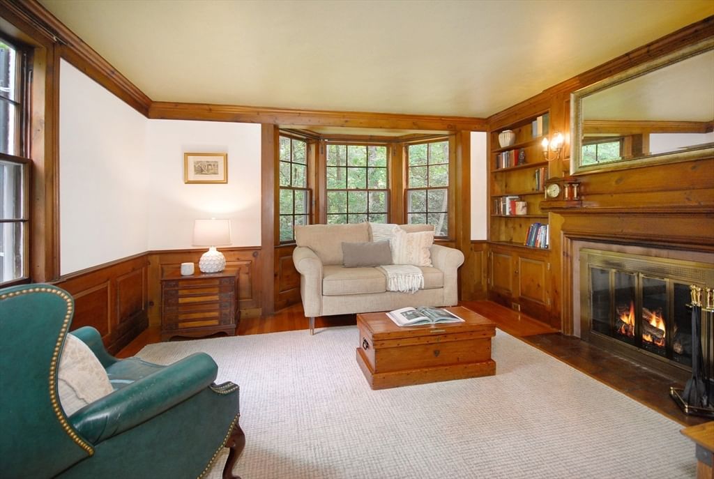 96 Lexington Road Lincoln — Photo 13 of 41