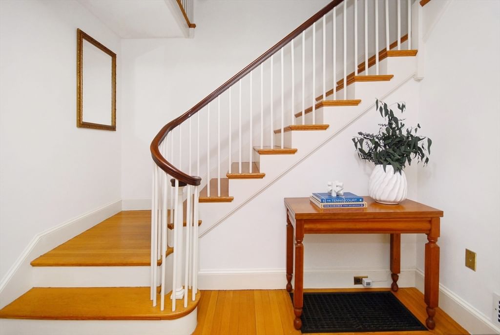 96 Lexington Road Lincoln — Photo 20 of 41