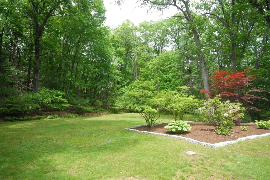 96 Lexington Road Lincoln — Photo 38 of 41