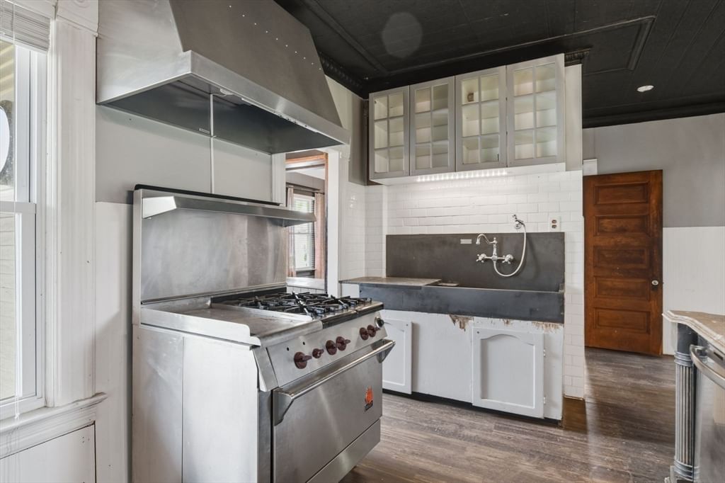 482 Holyoke St Ludlow — Photo 20 of 42