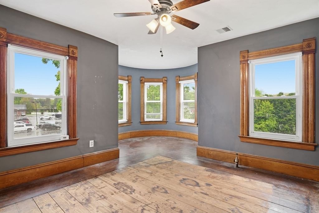 482 Holyoke St Ludlow — Photo 25 of 42