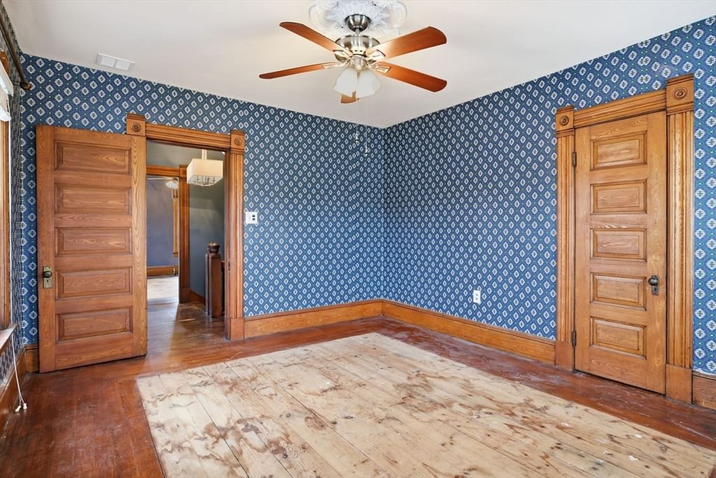 482 Holyoke St Ludlow — Photo 28 of 42