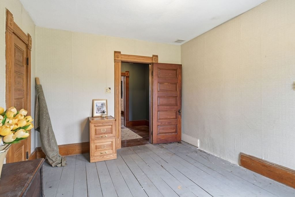 482 Holyoke St Ludlow — Photo 30 of 42