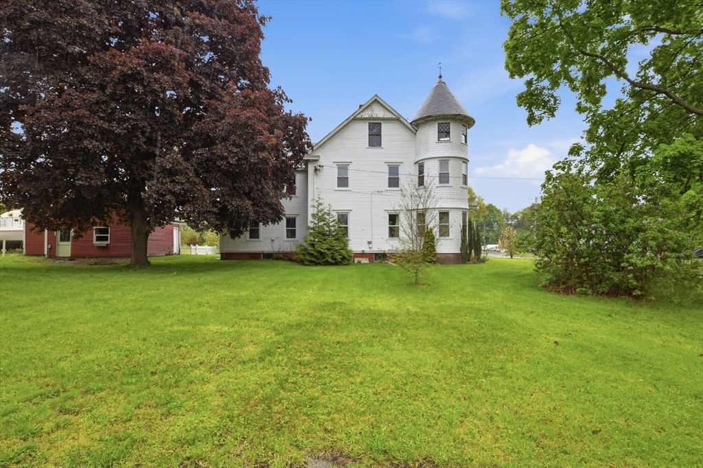 482 Holyoke St Ludlow — Photo 39 of 42