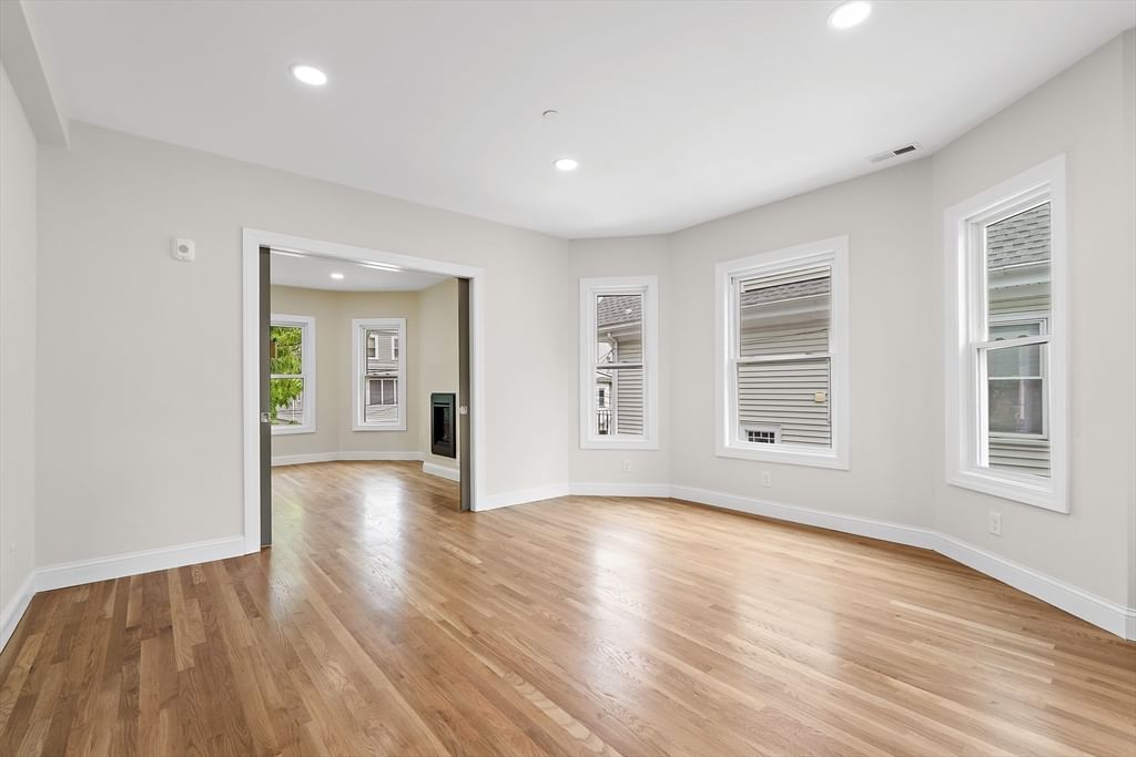 12 Foskett St #2 Somerville — Photo 12 of 26
