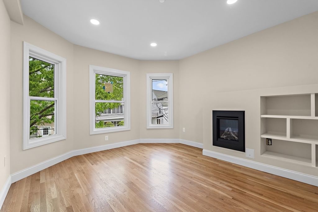 12 Foskett St #2 Somerville — Photo 14 of 26