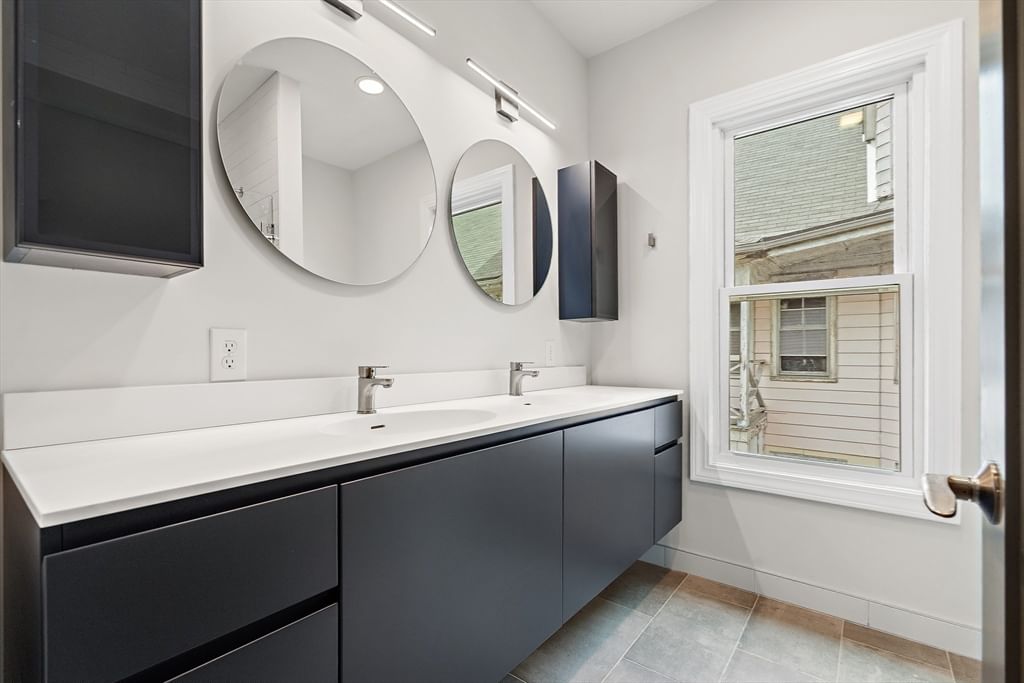 12 Foskett St #2 Somerville — Photo 17 of 26