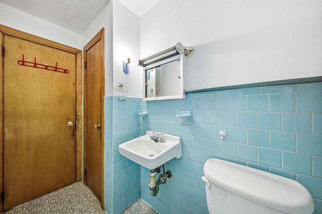 185 Washington St Malden — Photo 21 of 36
