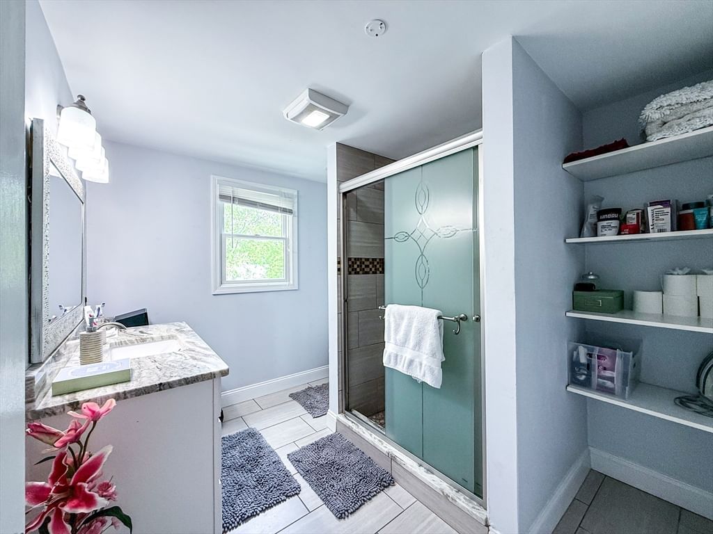 31 Jefferson Rd Northborough — Photo 16 of 42