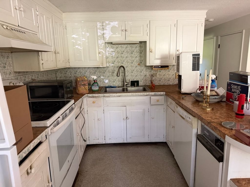 17 Miller Hill Rd, Provincetown, MA 02657 photo 2