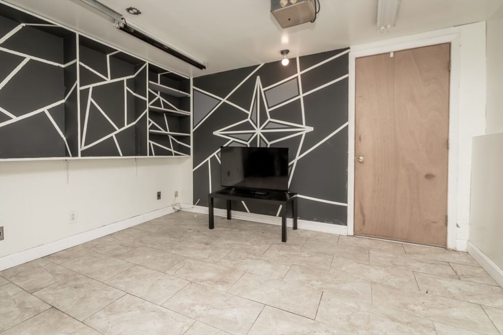 592 Mountain Ave, Revere, MA Photo #21