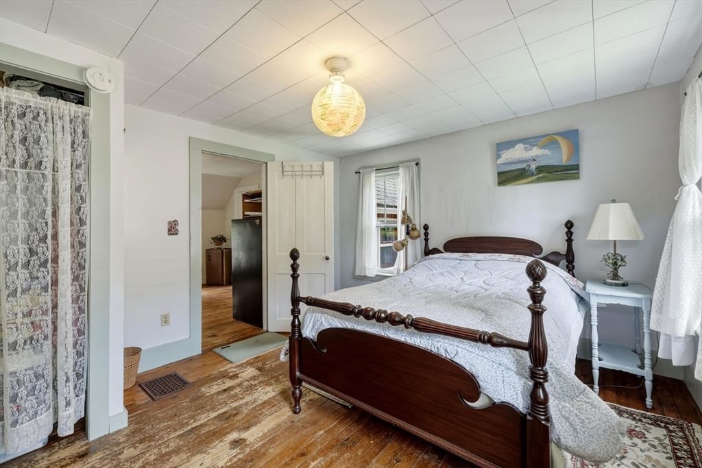 43 Garage Rd, Sunderland, MA 01375 photo 4