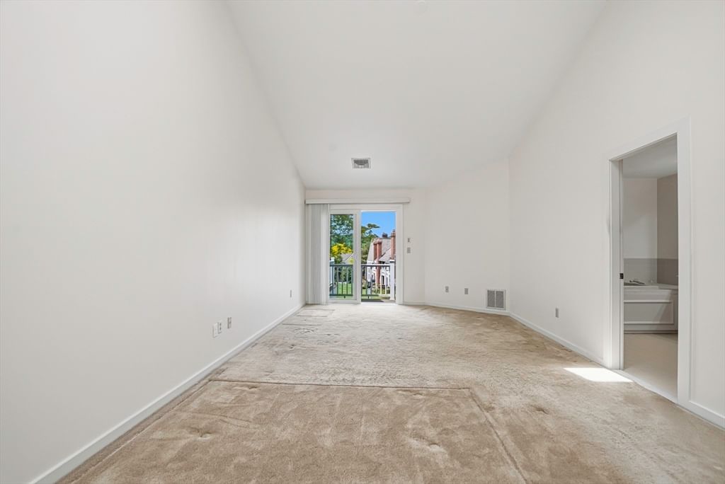 74 S Quinsigamond Ave #2 Shrewsbury — Photo 36 of 42