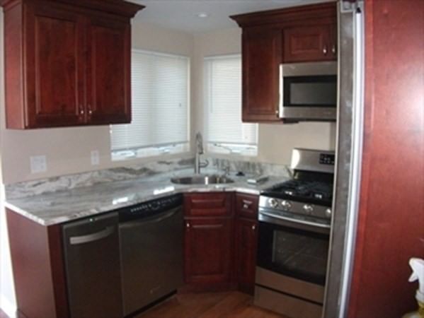 31 Riverbank RD, Quincy, MA Photo #4