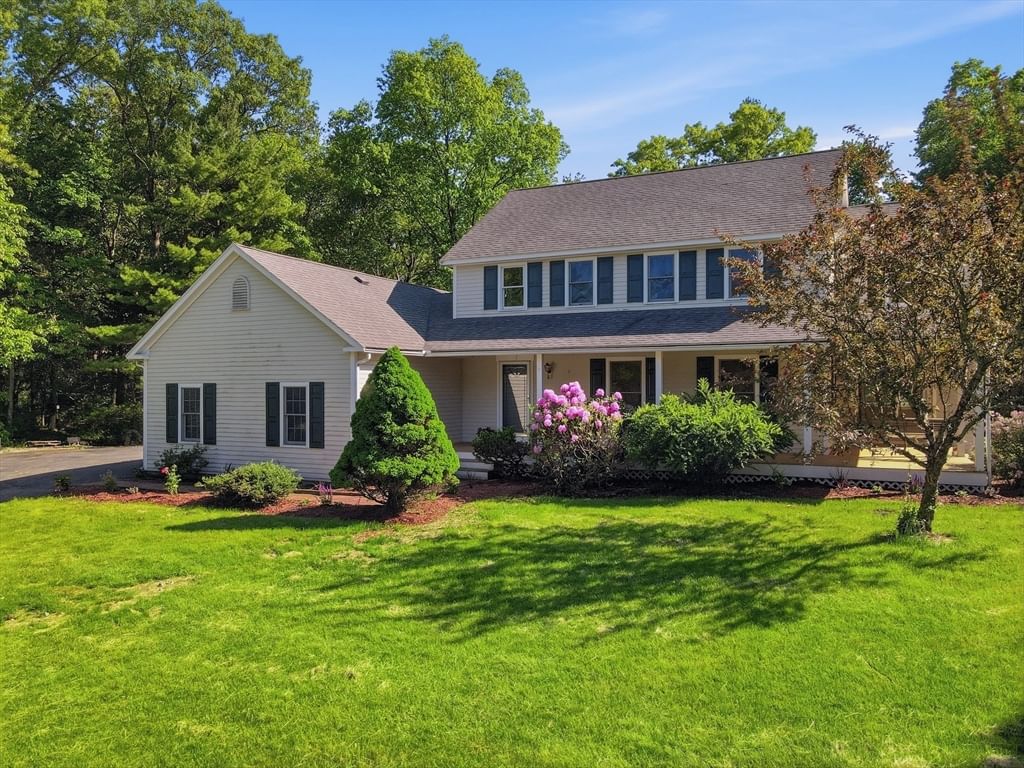 27 Greentree Lane