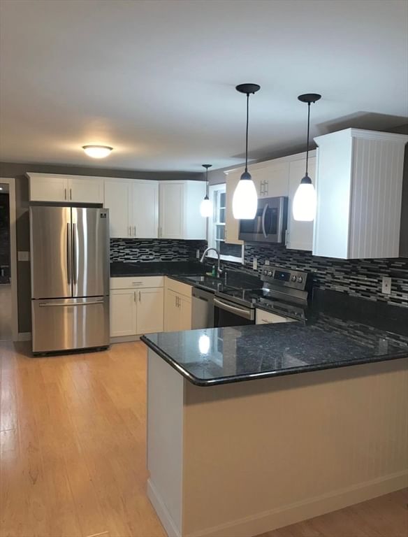 109 Blueberry Ln Barnstable — Photo 5 of 14