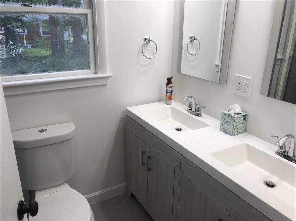 109 Blueberry Ln Barnstable — Photo 8 of 14