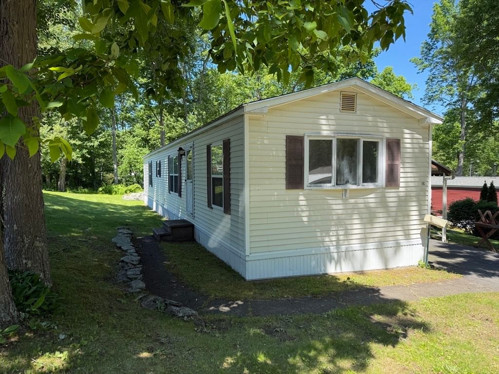 16 Tyler Street, Brookfield, MA 01506 photo 4