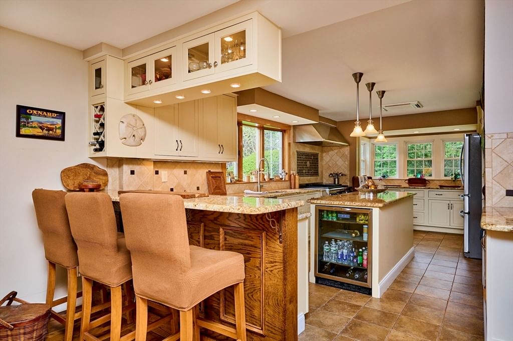 120 Hockanum Rd, Hadley, MA 01035 photo 2