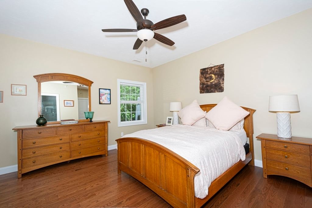 5 Abby Ln #5 Shrewsbury — Photo 21 of 39