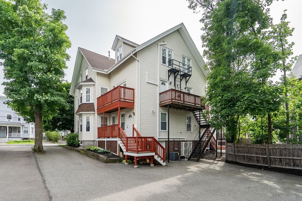 86 Brown St #4 Waltham — Photo 20 of 23