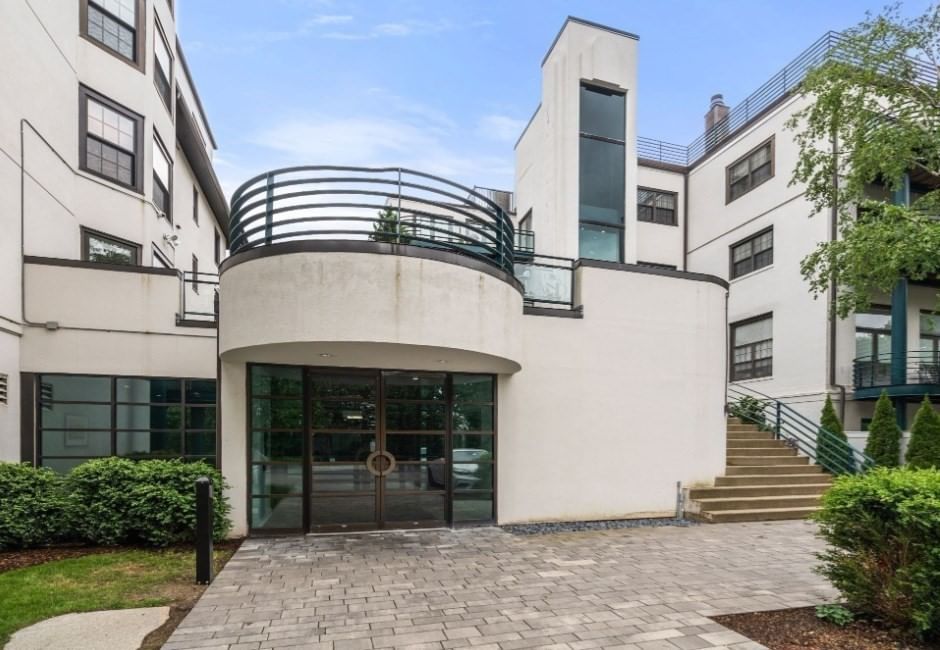 227 Summit Ave #E304, Brookline, MA, 227 Summit Ave #E304, Brookline, MA Photo #2