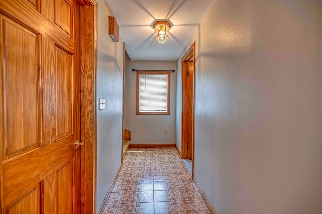 36 Mcgowan St Fall River — Photo 14 of 31