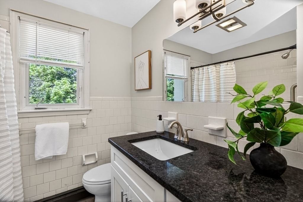 60 Pinedale St, Southbridge, MA 01550 photo 5