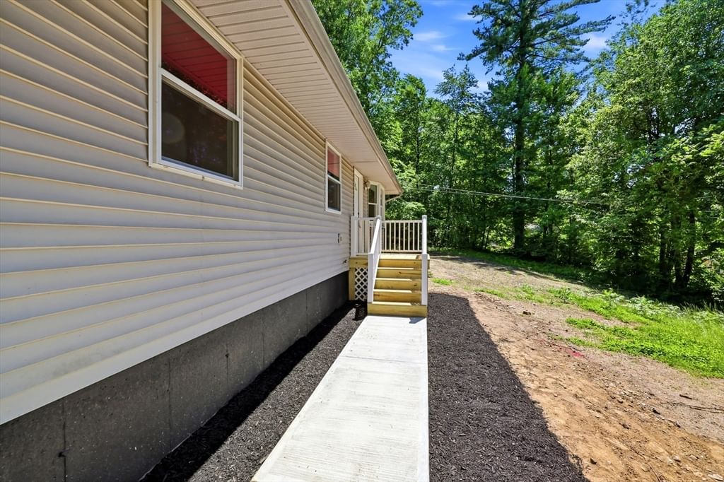 96 Cote Road Monson — Photo 34 of 35