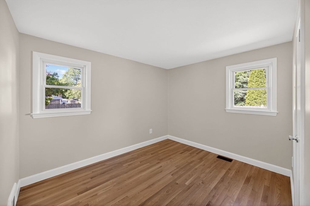 119 Seacoast Shores Blvd Falmouth — Photo 11 of 35