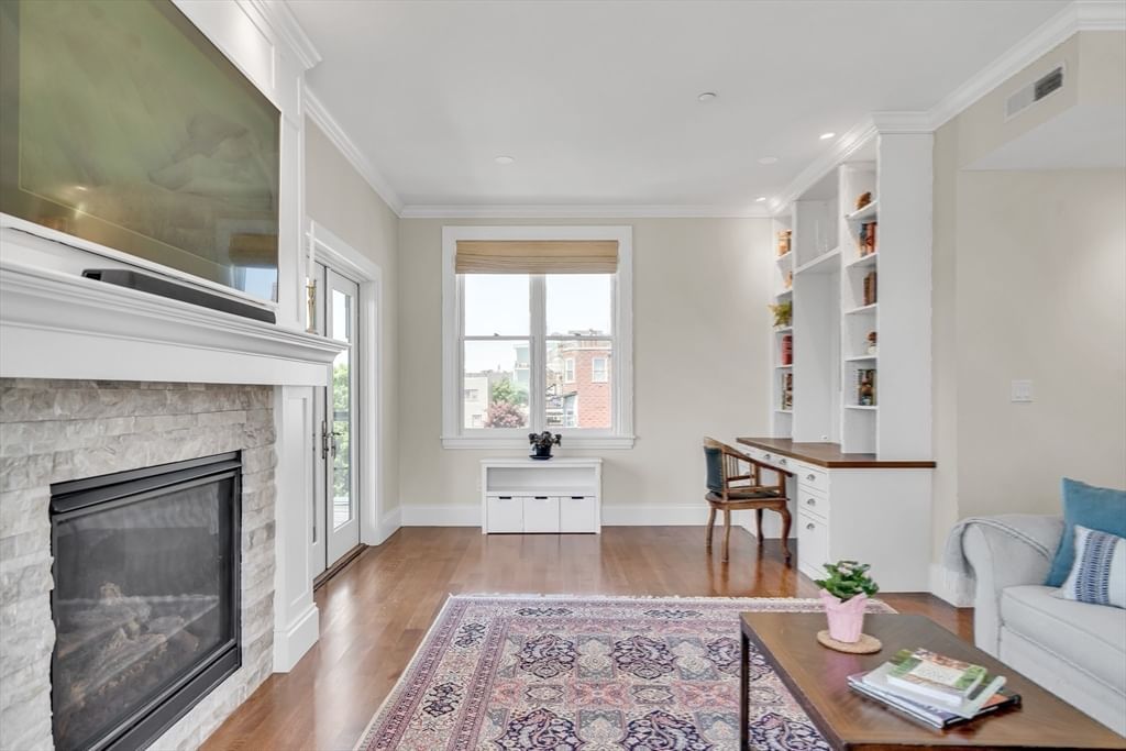 284 Bunker Hill St. #4 Boston — Photo 15 of 39