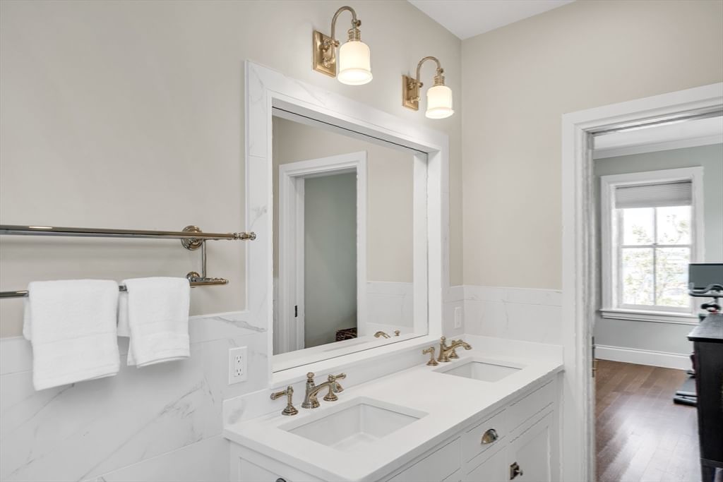 284 Bunker Hill St. #4 Boston — Photo 25 of 39